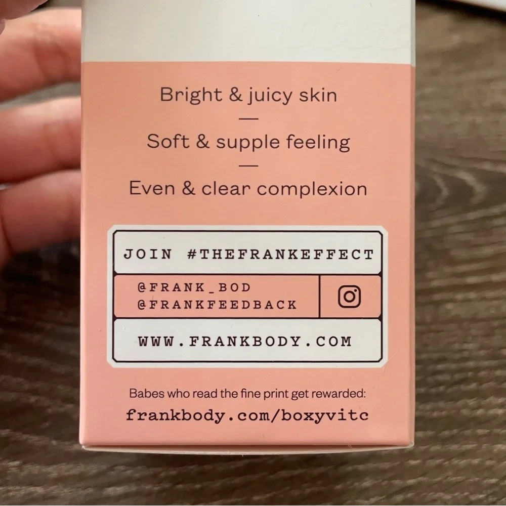 New Frank Body BRIGHTENING VITAMIN C MASK - Picture 2 of 3